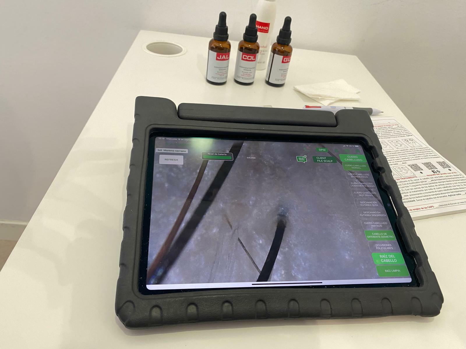 Servicio de Análisis capilar de Farmacia La Salle